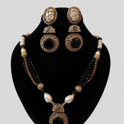 Black & Pearl Jewelry Set